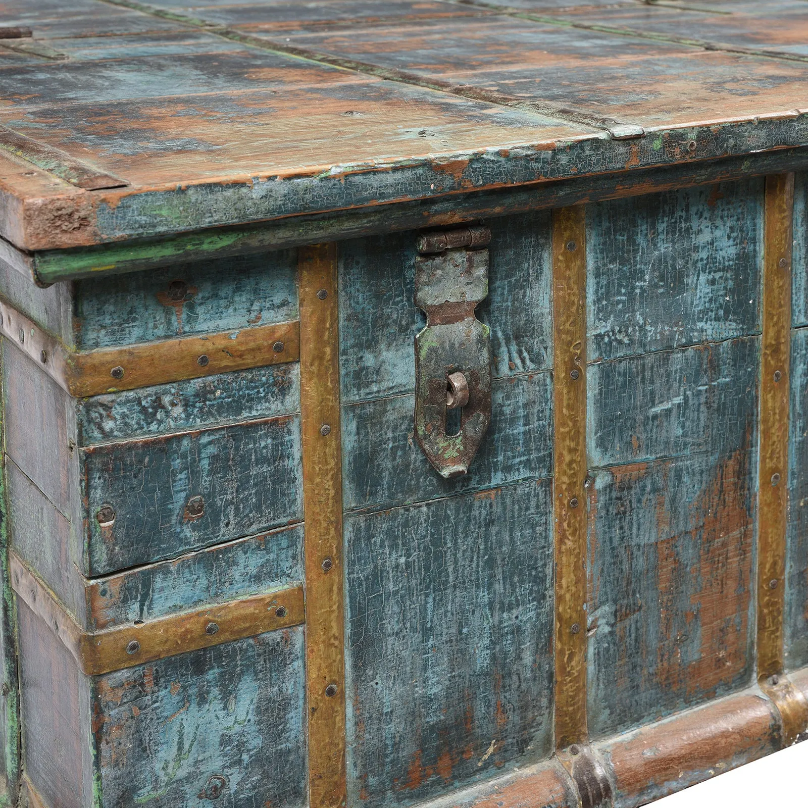 Blue Painted Indian Chest From Gujarat - 19thC