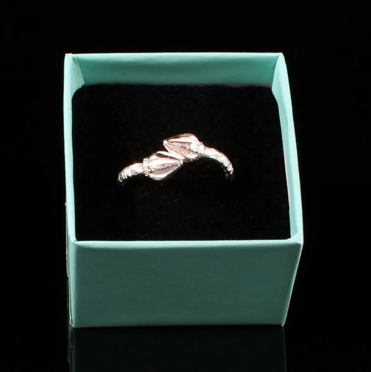 Extra Light Cocoa Pod Bangle Ring
