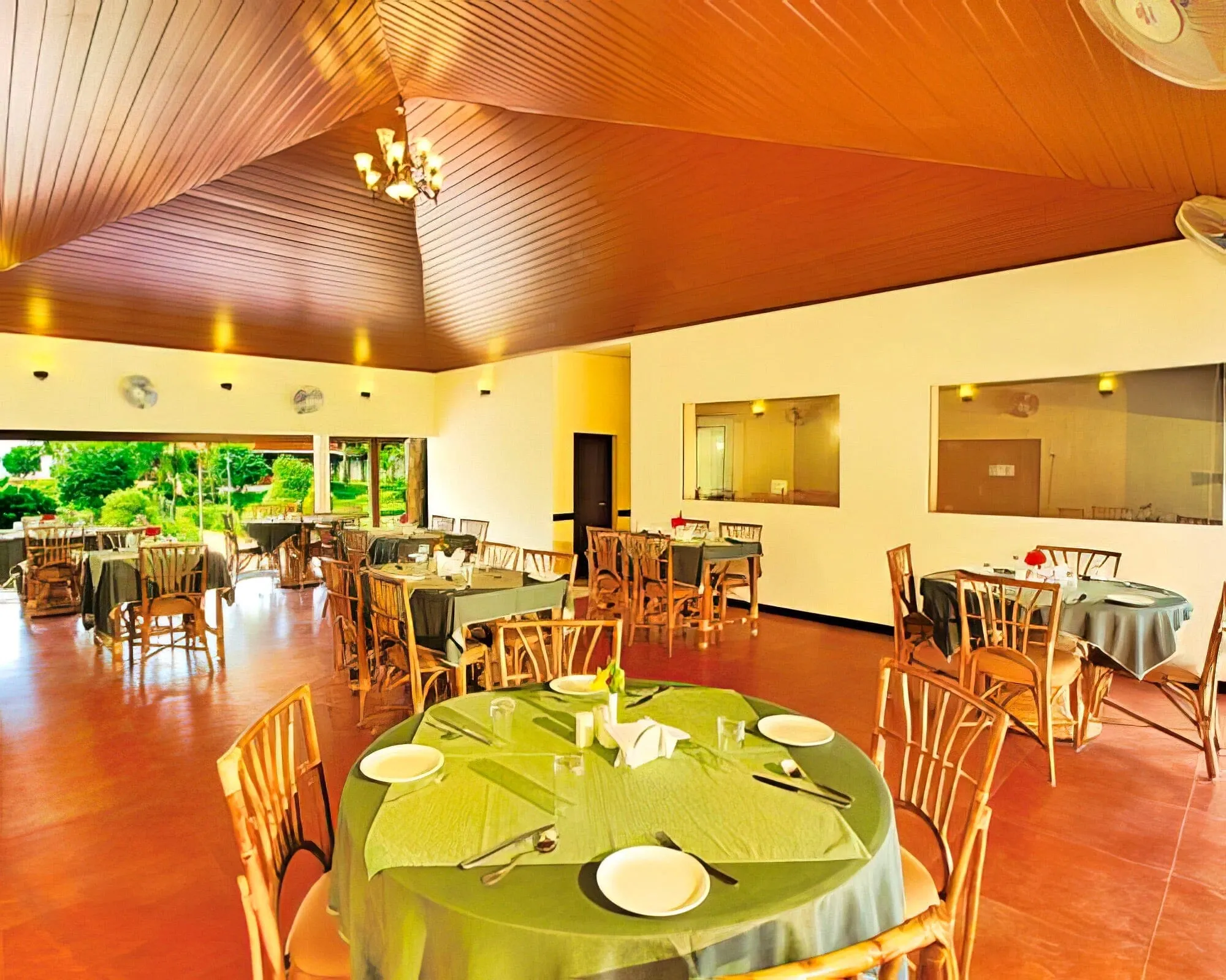 Leisure Vacations Gold Field Lake Resort - Kumarakom